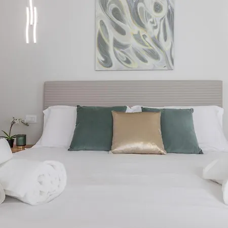 Italian Experience-suite Ateneo * Pavia